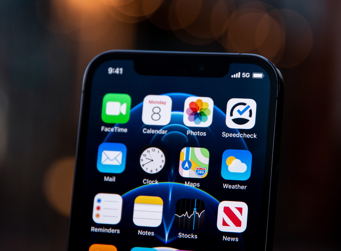 崇礼苹果手机维修分享为什么 iPhone 12 在冬季会自动关机 
